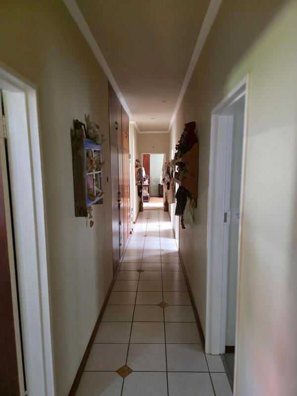4 Bedroom Property for Sale in Gansbaai Central Western Cape